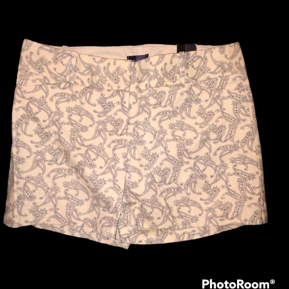 🎀 NWT The Limited shorts